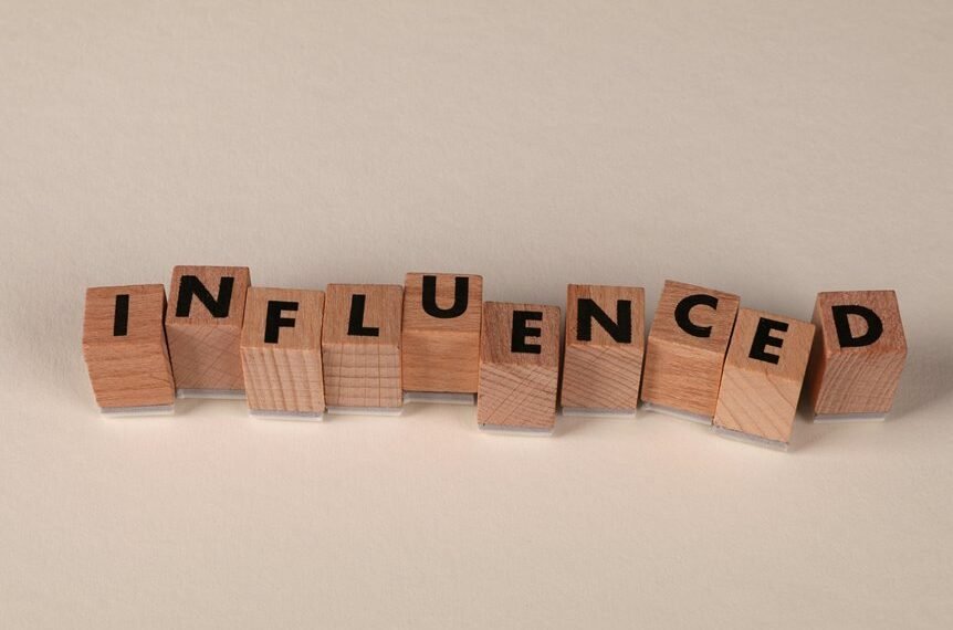 expand online influence marketing hub